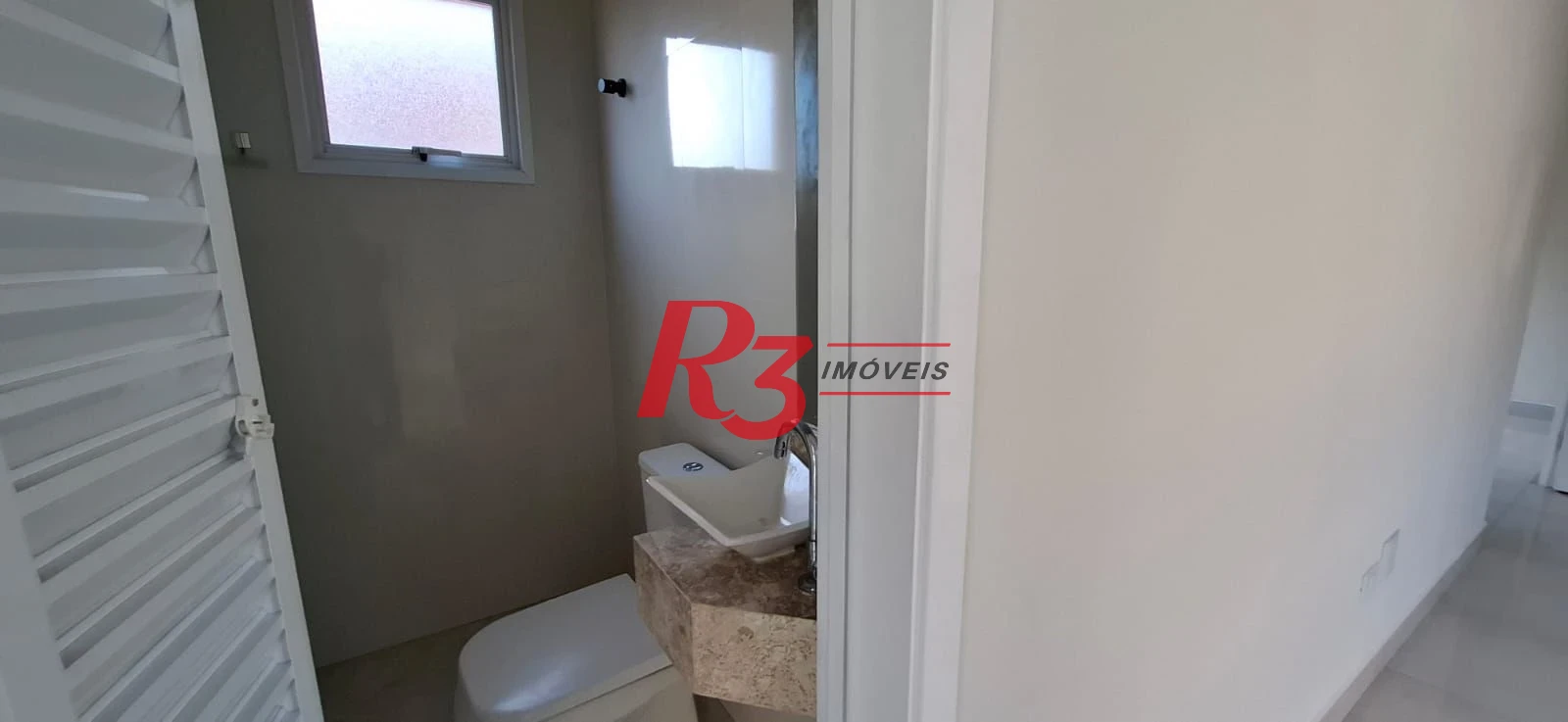 Casa com 4 dormitórios, 380 m2 - venda por R$ 1.590.000 ou aluguel por R$ 12.818 - Embaré - Santos/SP