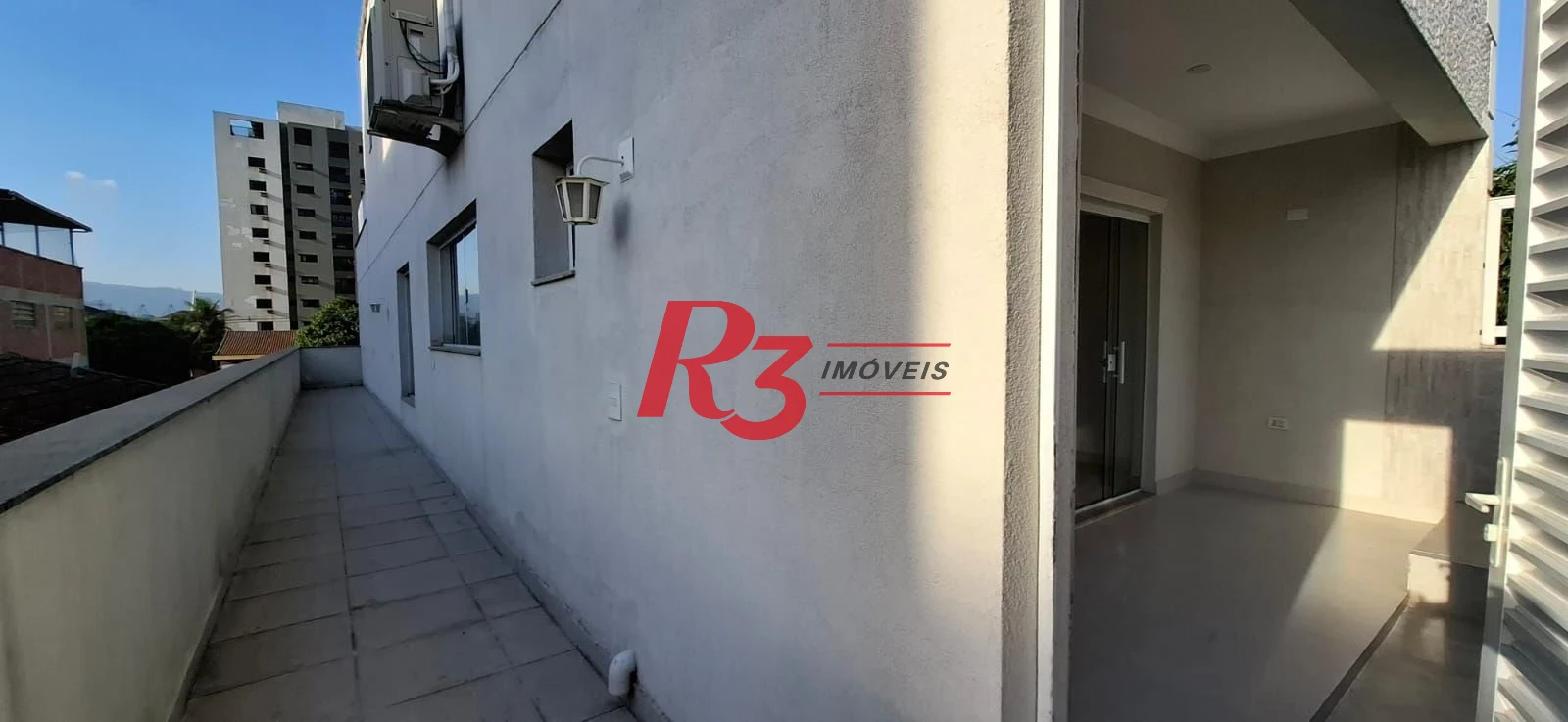 Casa com 4 dormitórios, 380 m2 - venda por R$ 1.590.000 ou aluguel por R$ 12.818 - Embaré - Santos/SP