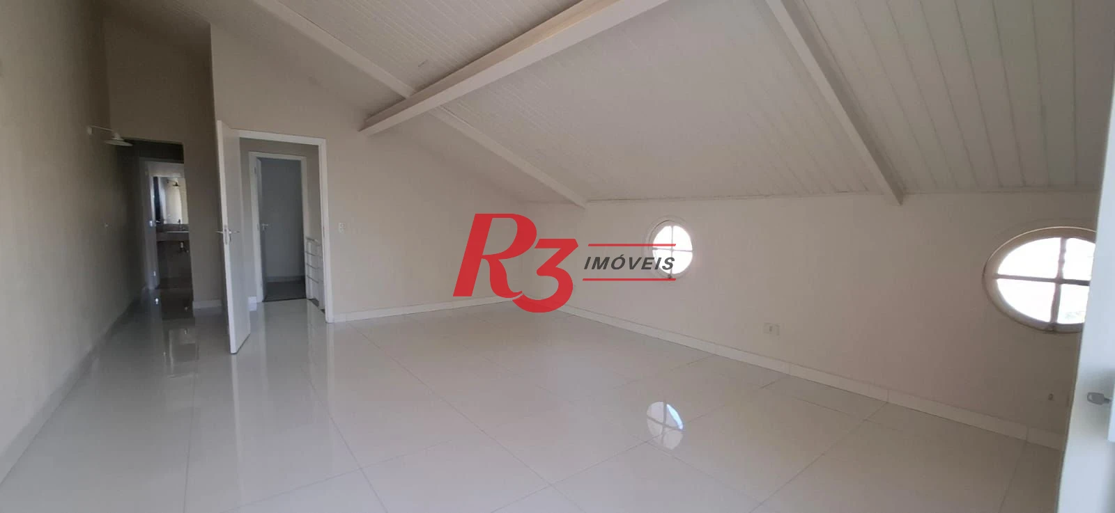 Casa com 4 dormitórios, 380 m2 - venda por R$ 1.590.000 ou aluguel por R$ 12.818 - Embaré - Santos/SP