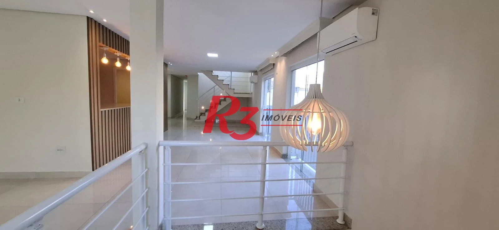 Casa com 4 dormitórios, 380 m2 - venda por R$ 1.590.000 ou aluguel por R$ 12.818 - Embaré - Santos/SP