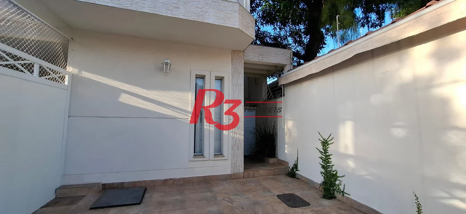 Casa com 4 dormitórios, 380 m2 - venda por R$ 1.590.000 ou aluguel por R$ 12.818 - Embaré - Santos/SP