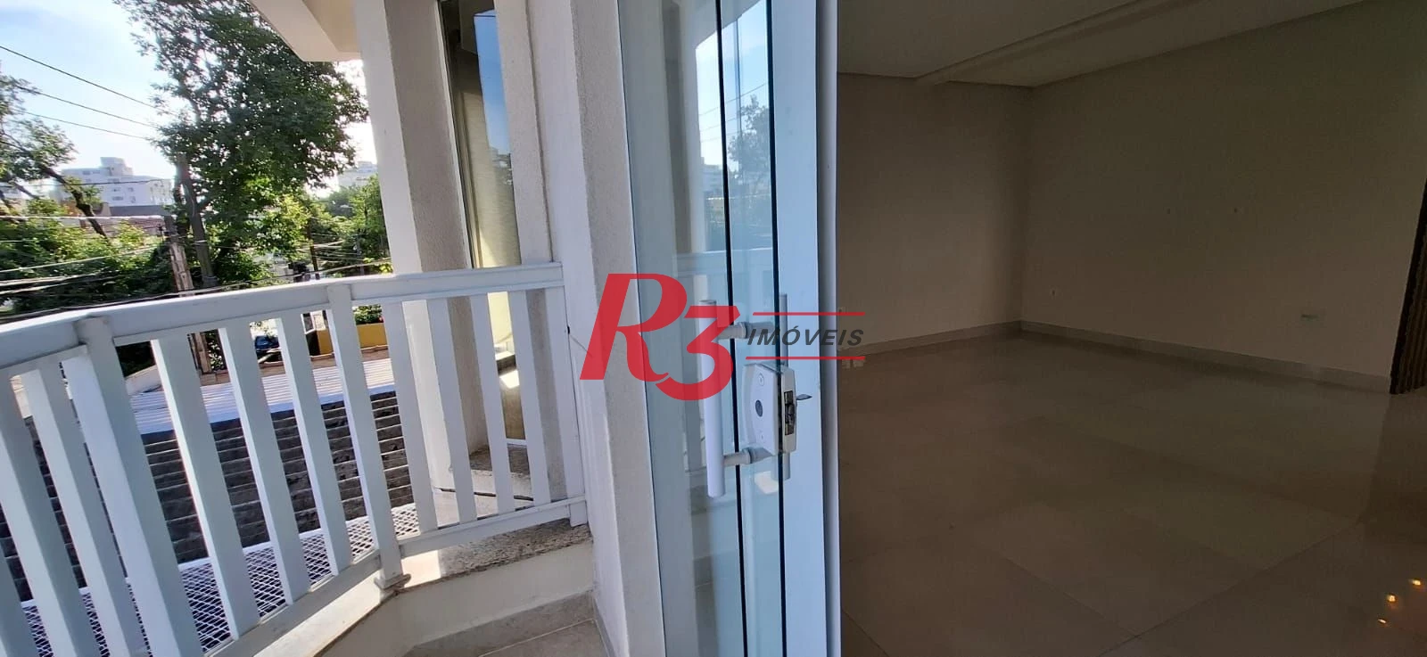 Casa com 4 dormitórios, 380 m2 - venda por R$ 1.590.000 ou aluguel por R$ 12.818 - Embaré - Santos/SP