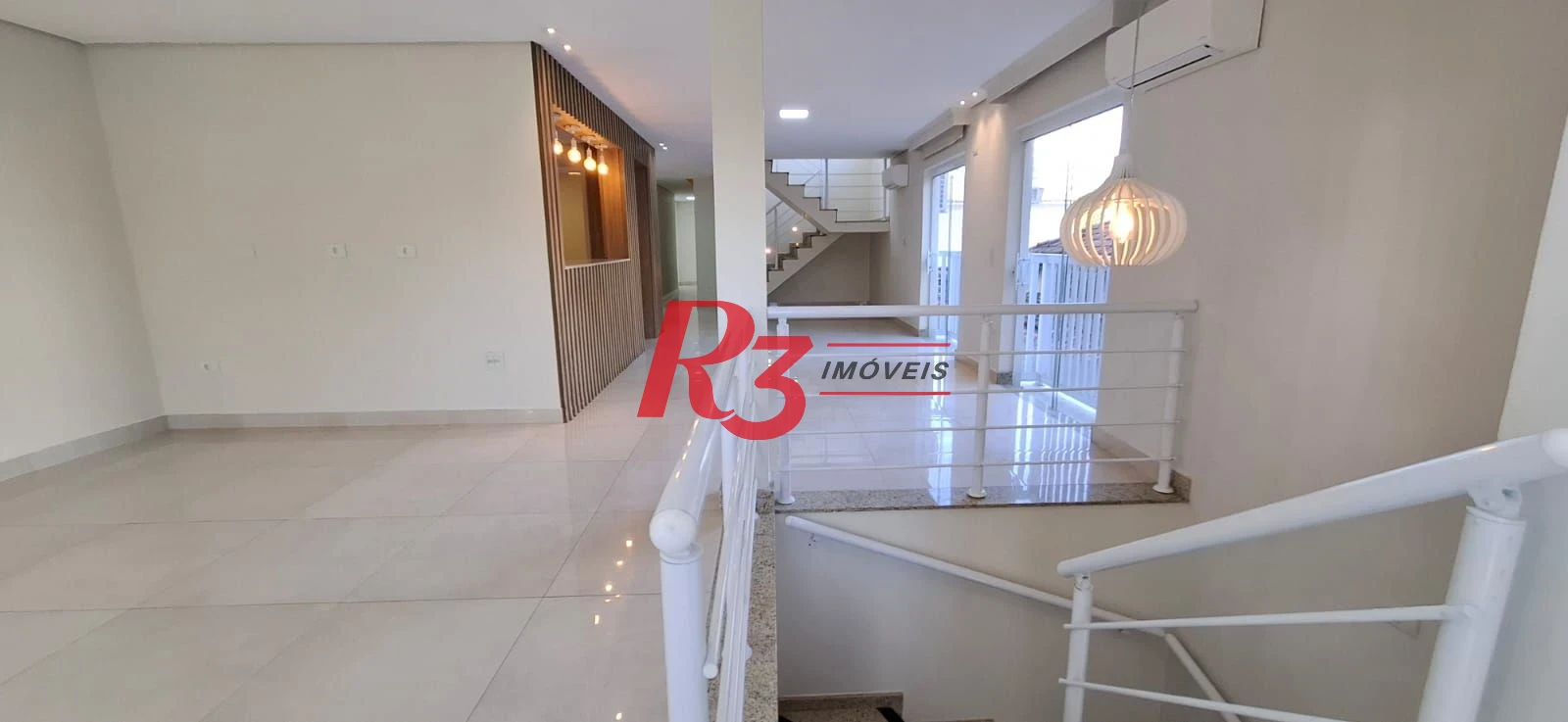 Casa com 4 dormitórios, 380 m2 - venda por R$ 1.590.000 ou aluguel por R$ 12.818 - Embaré - Santos/SP