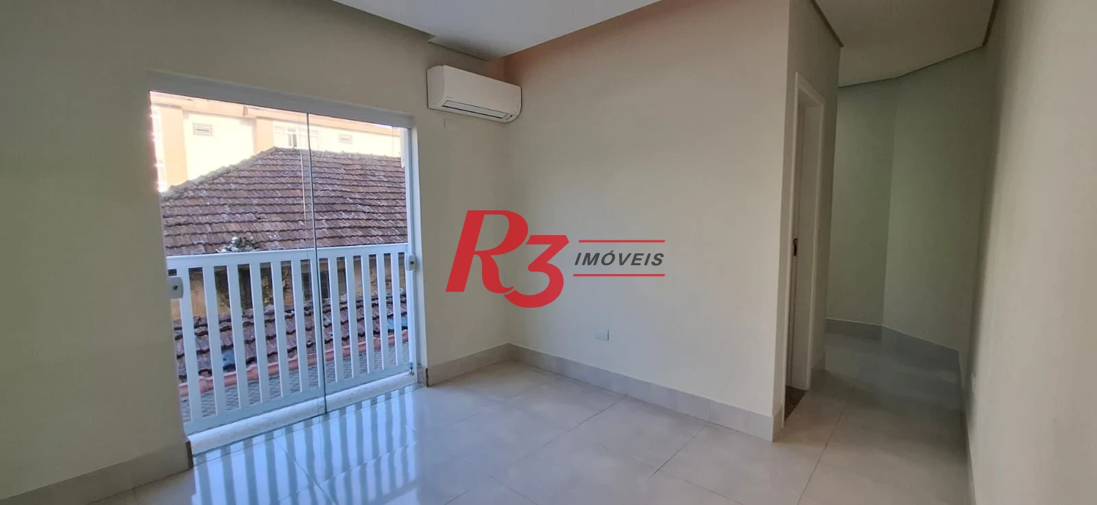 Casa com 4 dormitórios, 380 m2 - venda por R$ 1.590.000 ou aluguel por R$ 12.818 - Embaré - Santos/SP