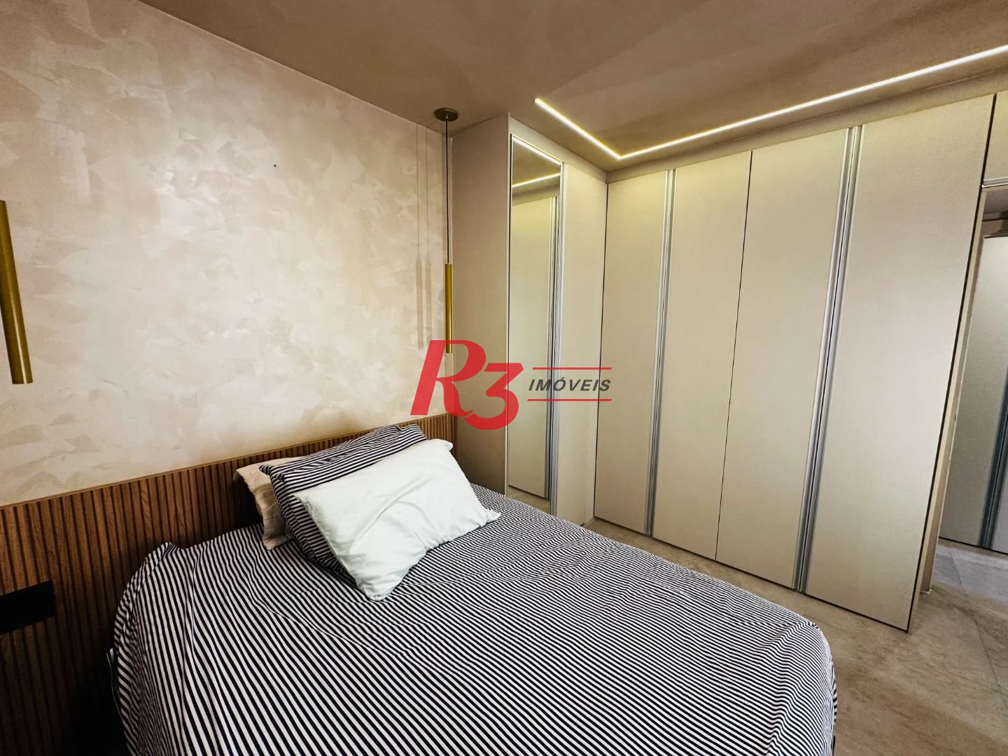 Apartamento à venda, 57 m² - Ponta da Praia - Santos/SP