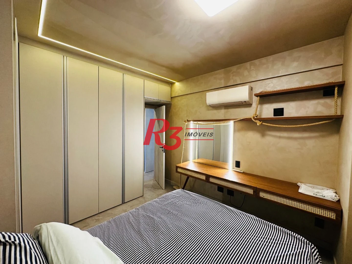 Apartamento à venda, 57 m² - Ponta da Praia - Santos/SP