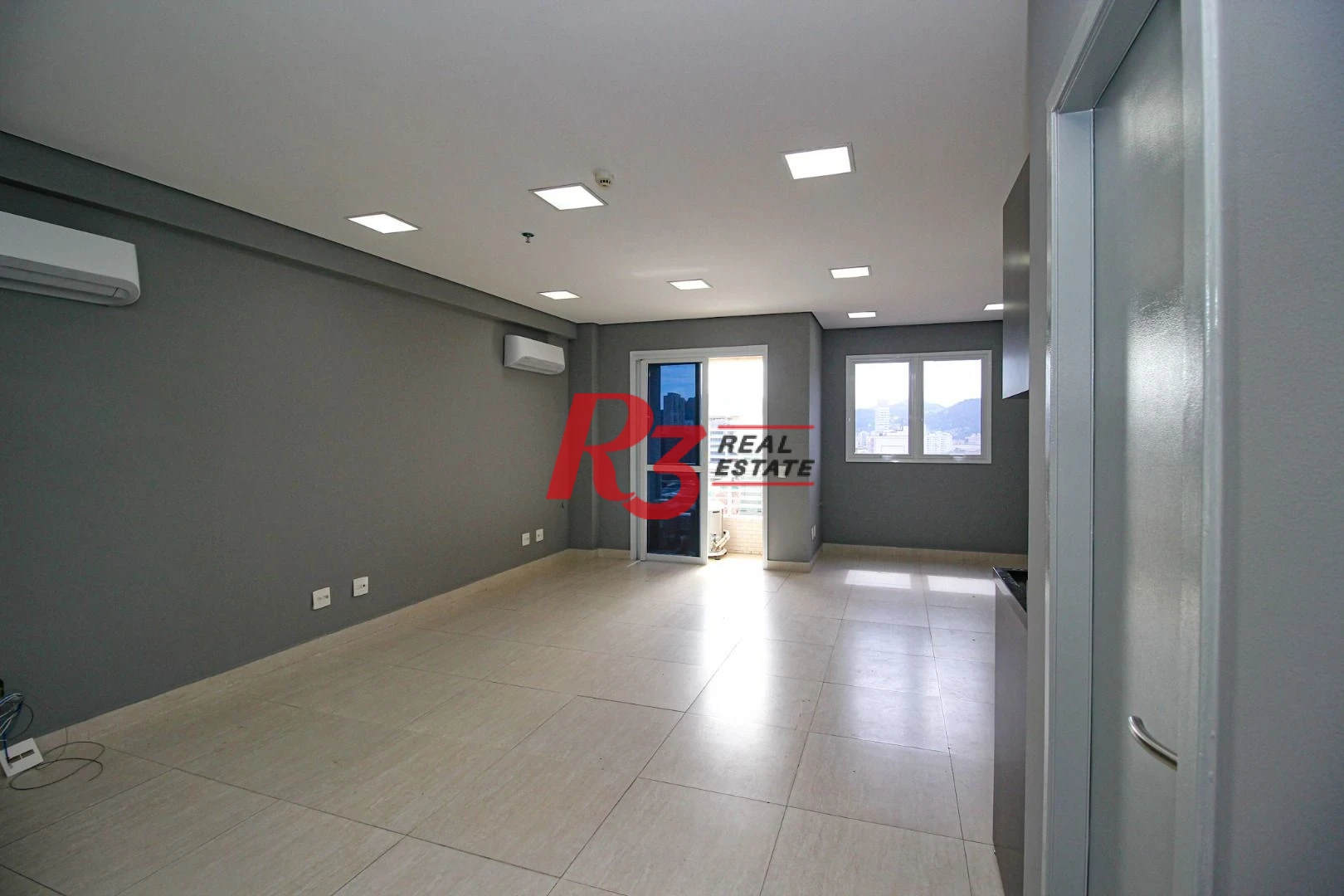 Sala para alugar, 42 m² por R$ 3.600,02 - Vila Matias - Santos/SP