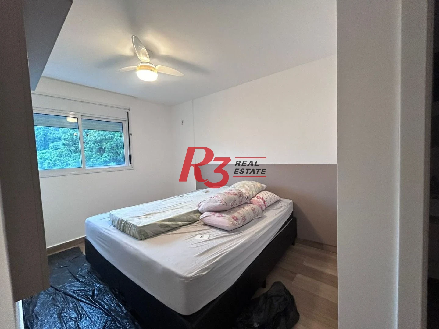 Apartamento com 2 dormitórios à venda, 58 m² por R$ 650.000,00 - Marapé - Santos/SP