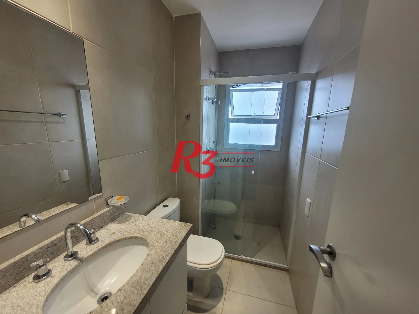 Apartamento com 3 dormitórios à venda, 143 m² por R$ 2.250.000,00 - Boqueirão - Santos/SP