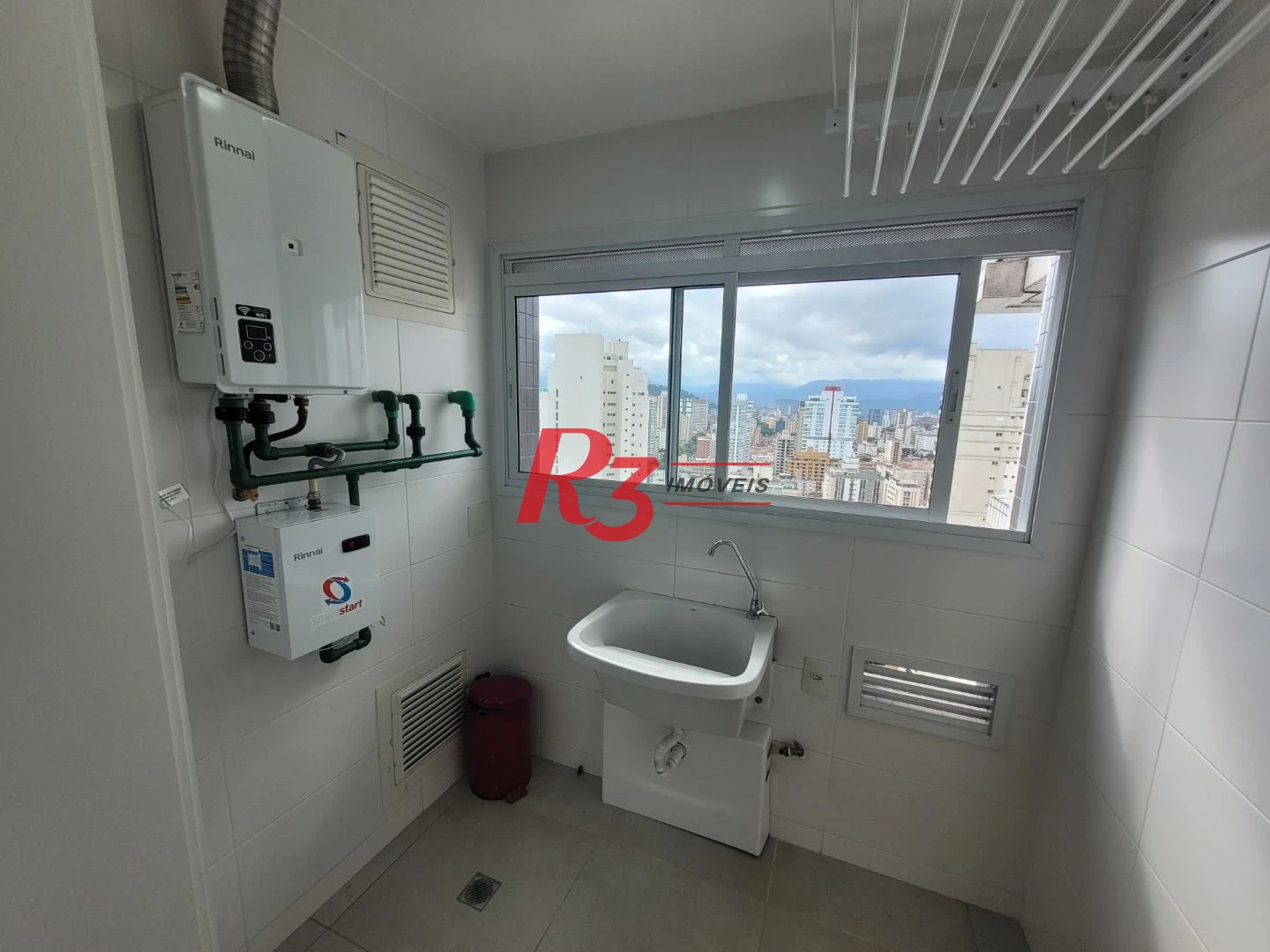 Apartamento com 3 dormitórios à venda, 143 m² por R$ 2.250.000,00 - Boqueirão - Santos/SP