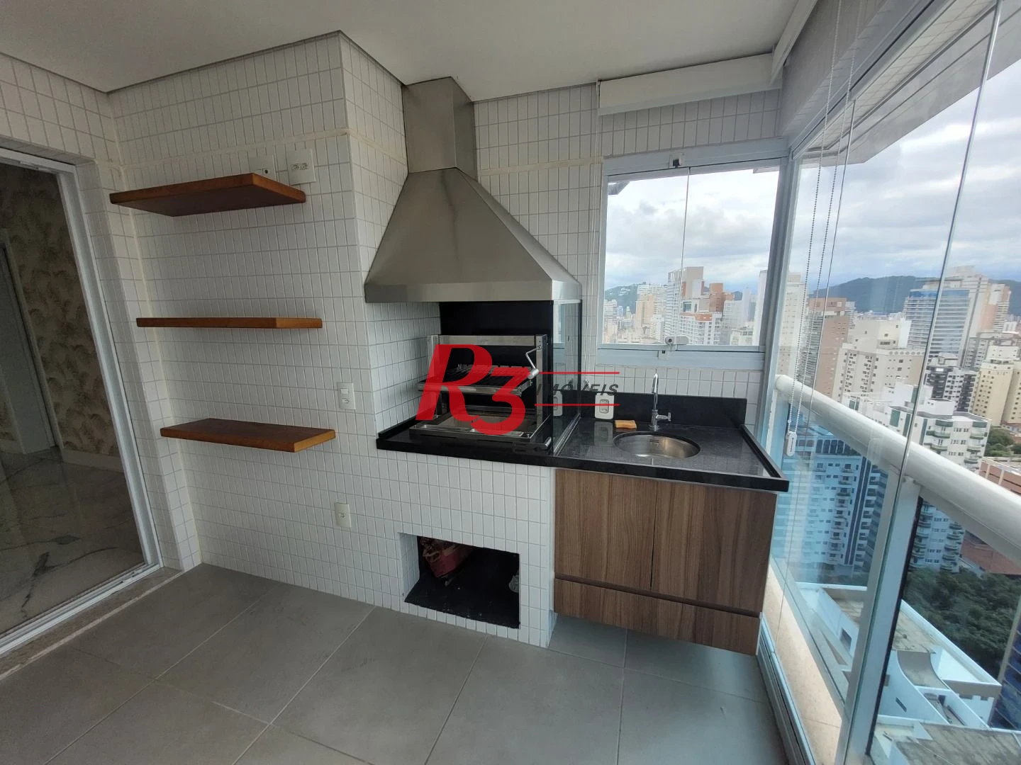 Apartamento com 3 dormitórios à venda, 143 m² por R$ 2.250.000,00 - Boqueirão - Santos/SP