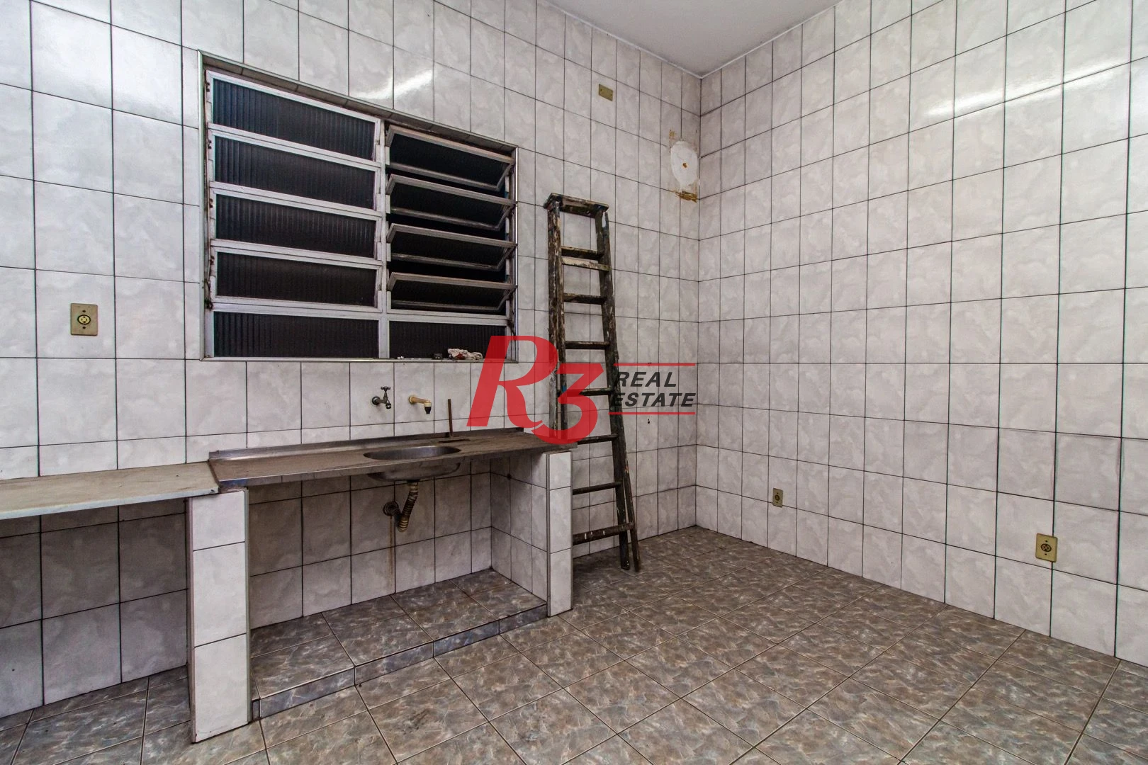 Prédio à venda, 630 m² por R$ 1.900.000,00 - Macuco - Santos/SP