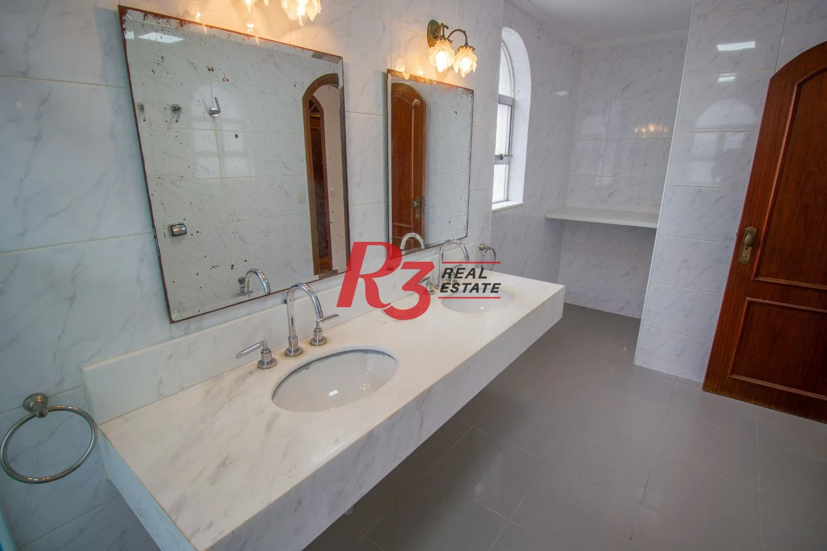 Apartamento com 4 dormitórios à venda, 334 m² por R$ 1.290.000,00 - Boqueirão - Santos/SP