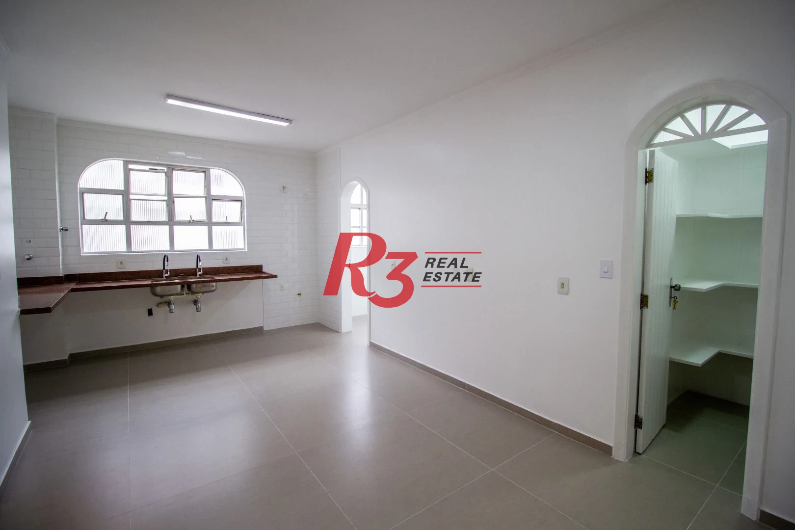 Apartamento com 4 dormitórios à venda, 334 m² por R$ 1.290.000,00 - Boqueirão - Santos/SP