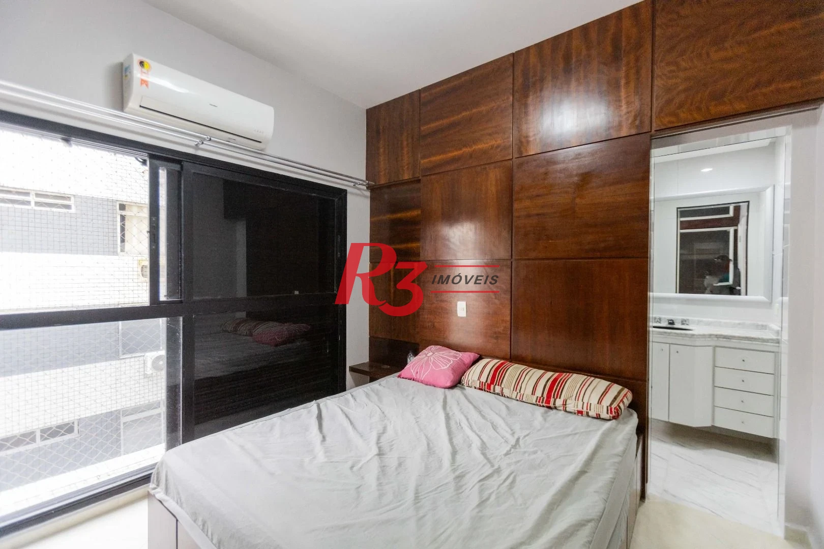 Apartamento com 3 dormitórios para alugar, 143 m² por R$ 9.500,00/mês - Aparecida - Santos/SP