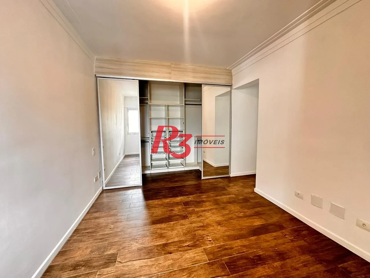 Apartamento com 3 dormitórios à venda, 96 m² por R$ 849.000,00 - Encruzilhada - Santos/SP
