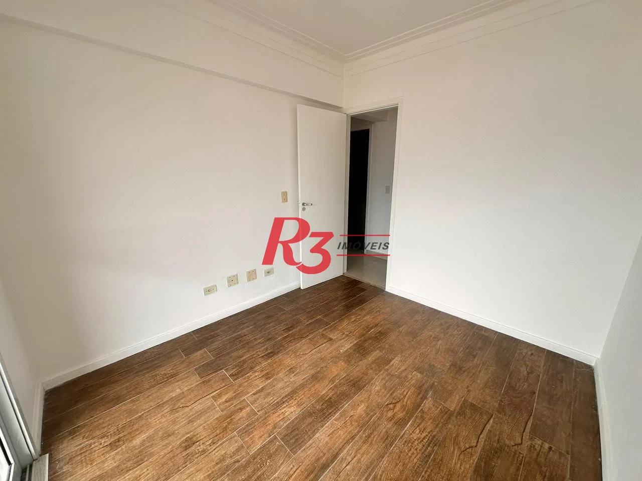Apartamento com 3 dormitórios à venda, 96 m² por R$ 849.000,00 - Encruzilhada - Santos/SP