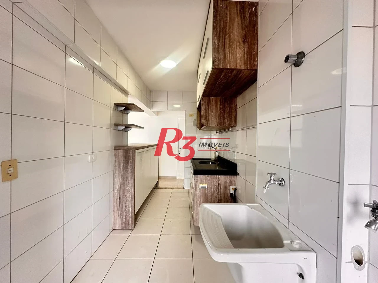 Apartamento com 3 dormitórios à venda, 96 m² por R$ 849.000,00 - Encruzilhada - Santos/SP