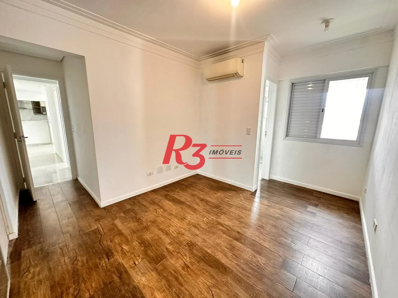 Apartamento com 3 dormitórios à venda, 96 m² por R$ 849.000,00 - Encruzilhada - Santos/SP