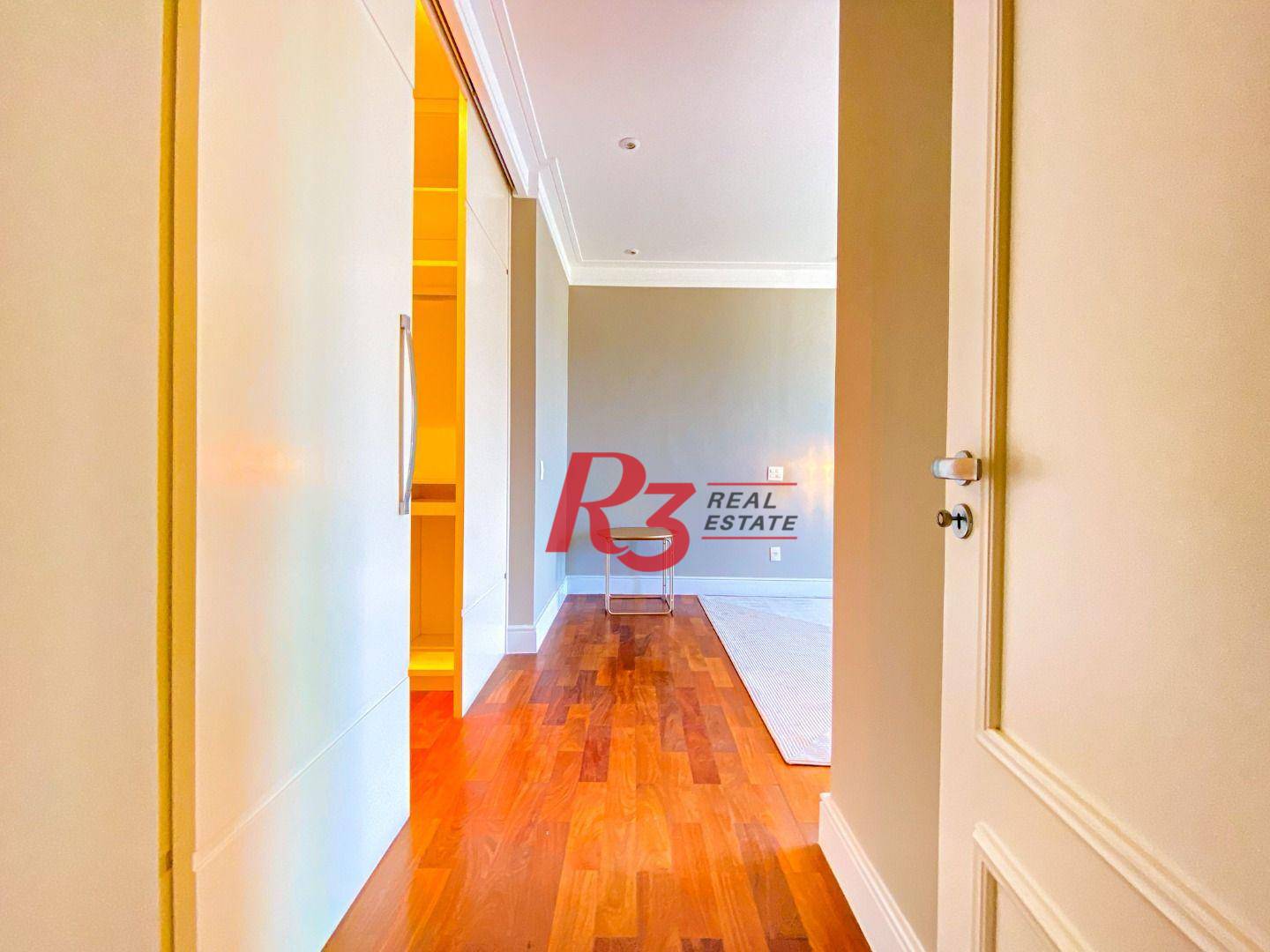 Apartamento com 4 suítes à venda, frente mar por R$ 11.000.000 - Gonzaga - Santos/SP