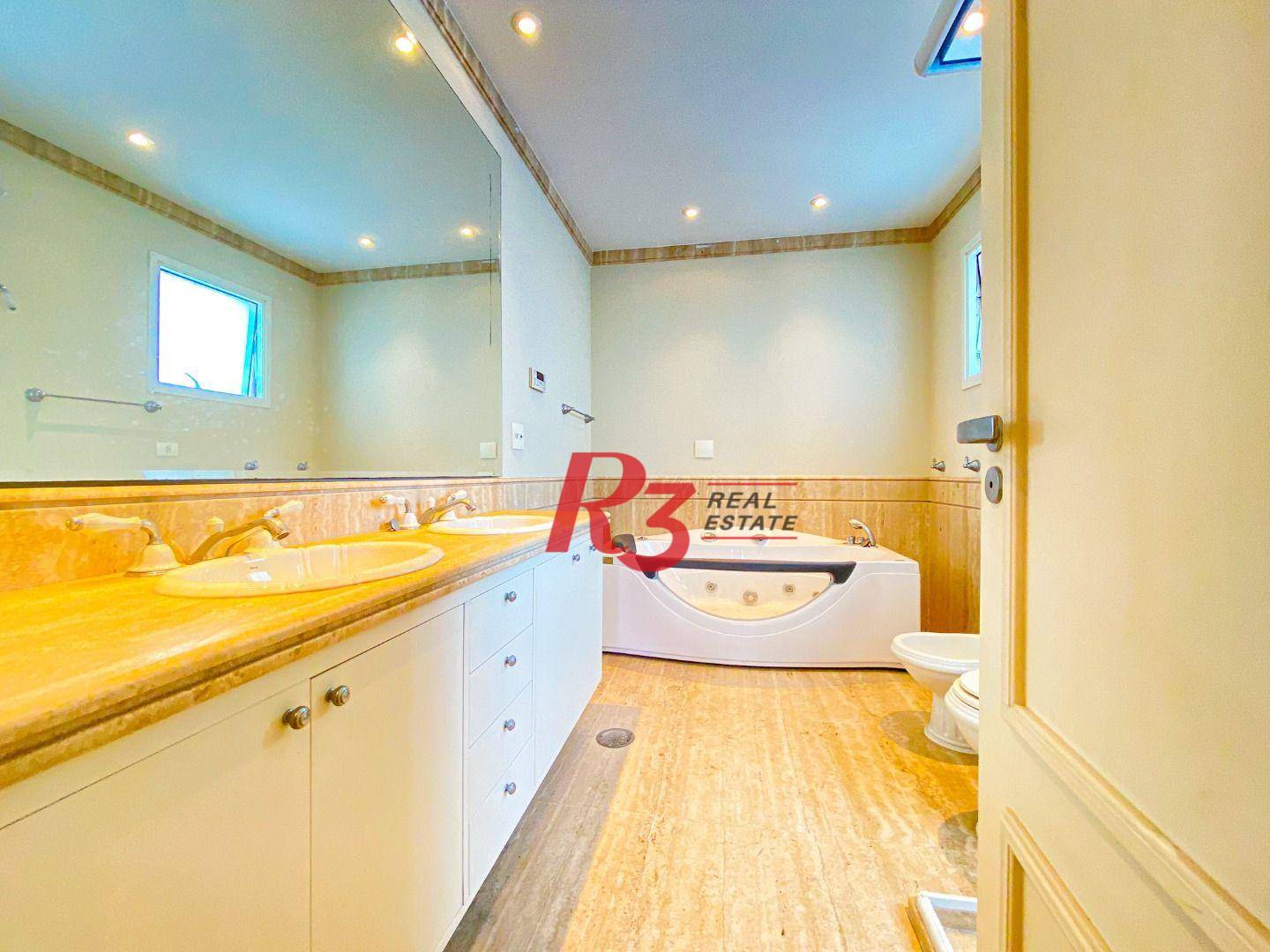 Apartamento com 4 suítes à venda, frente mar por R$ 11.000.000 - Gonzaga - Santos/SP