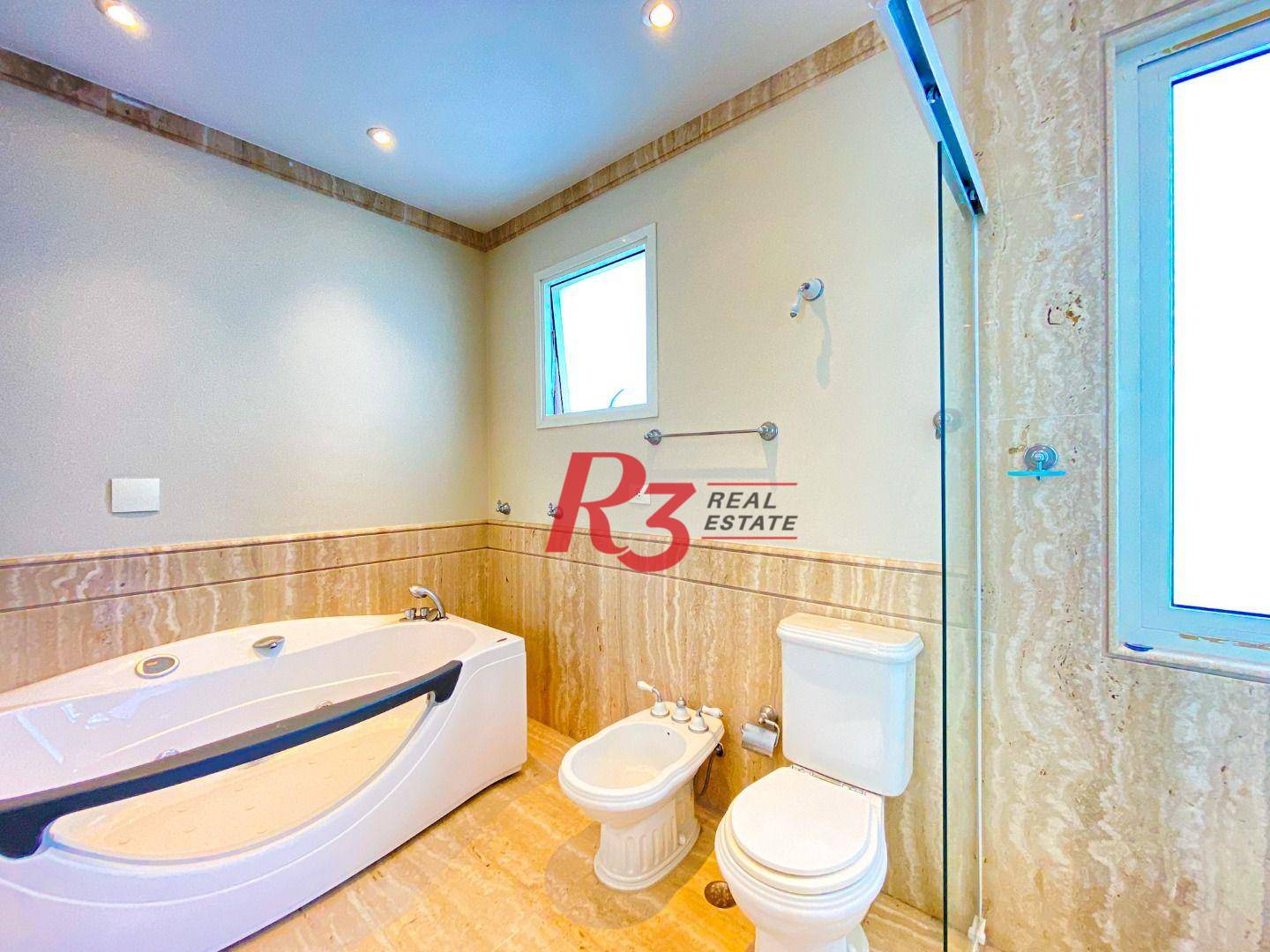 Apartamento com 4 suítes à venda, frente mar por R$ 11.000.000 - Gonzaga - Santos/SP