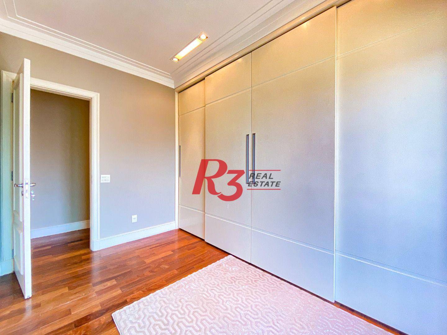 Apartamento com 4 suítes à venda, frente mar por R$ 11.000.000 - Gonzaga - Santos/SP