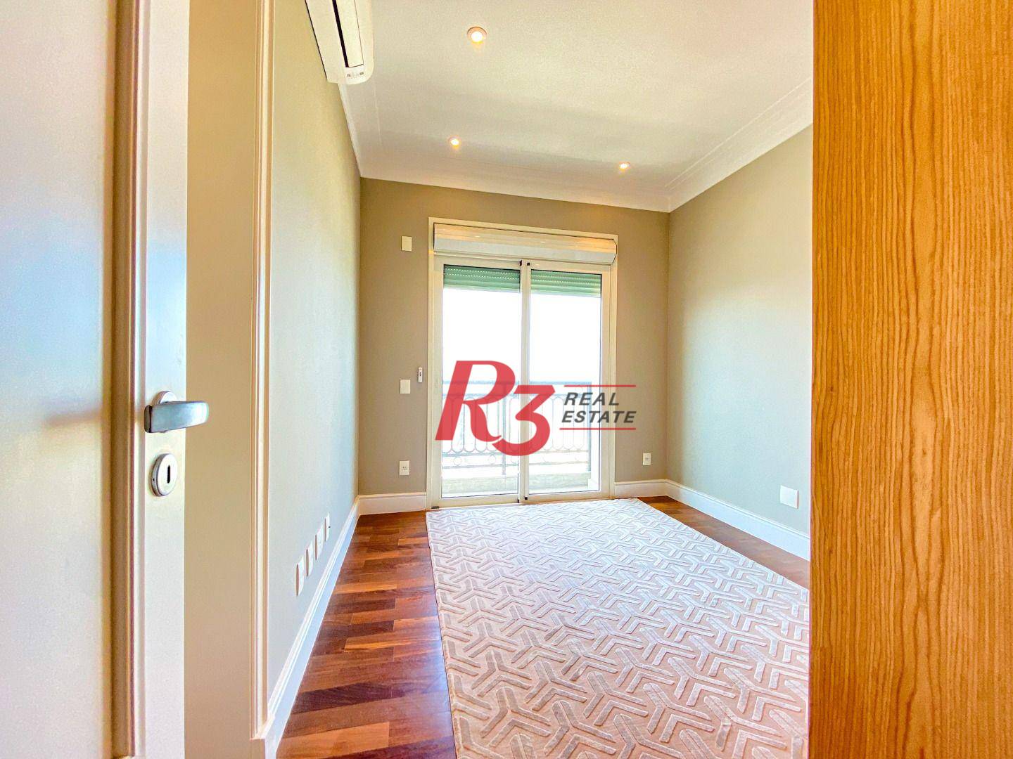 Apartamento com 4 suítes à venda, frente mar por R$ 11.000.000 - Gonzaga - Santos/SP
