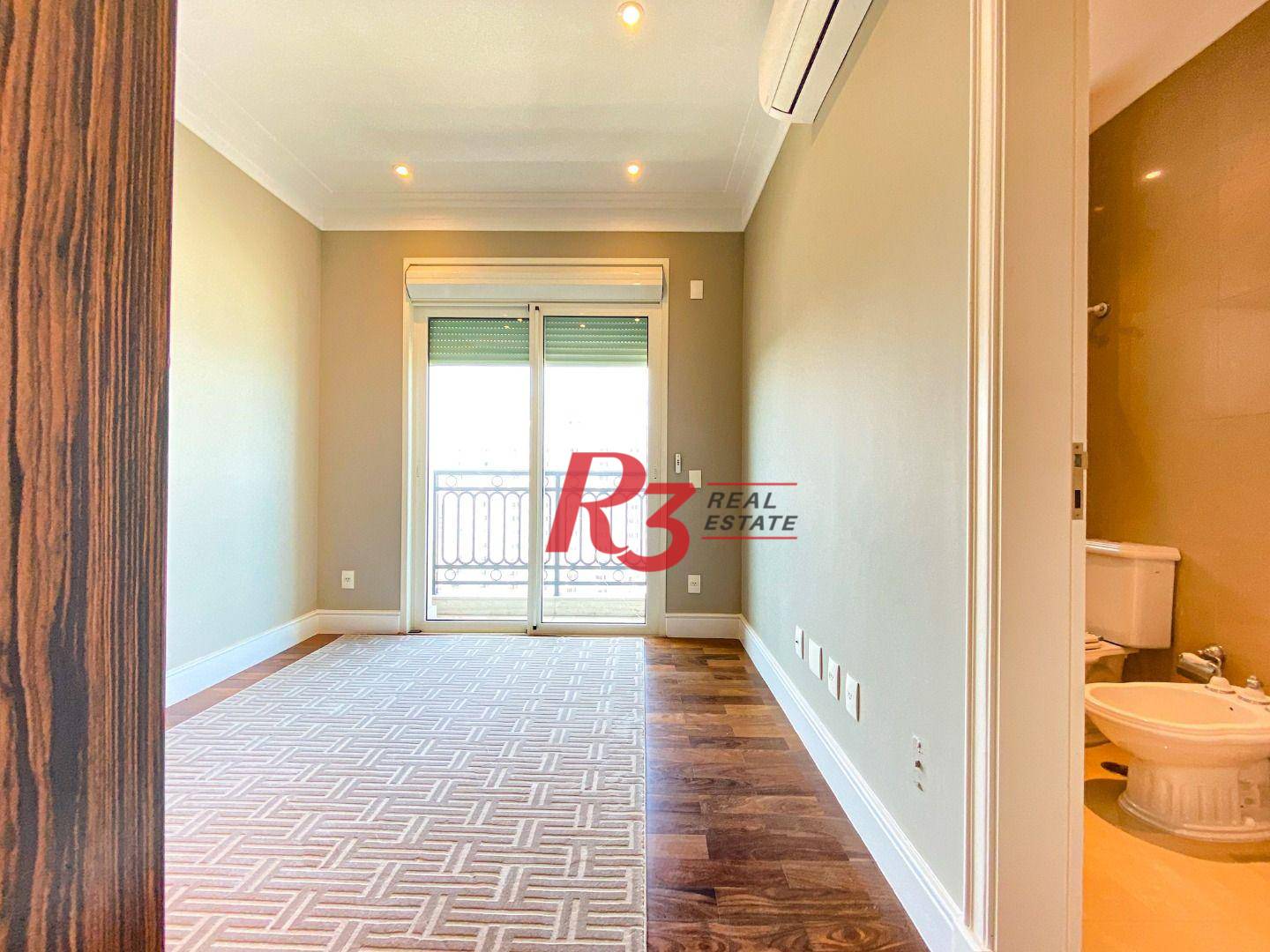 Apartamento com 4 suítes à venda, frente mar por R$ 11.000.000 - Gonzaga - Santos/SP