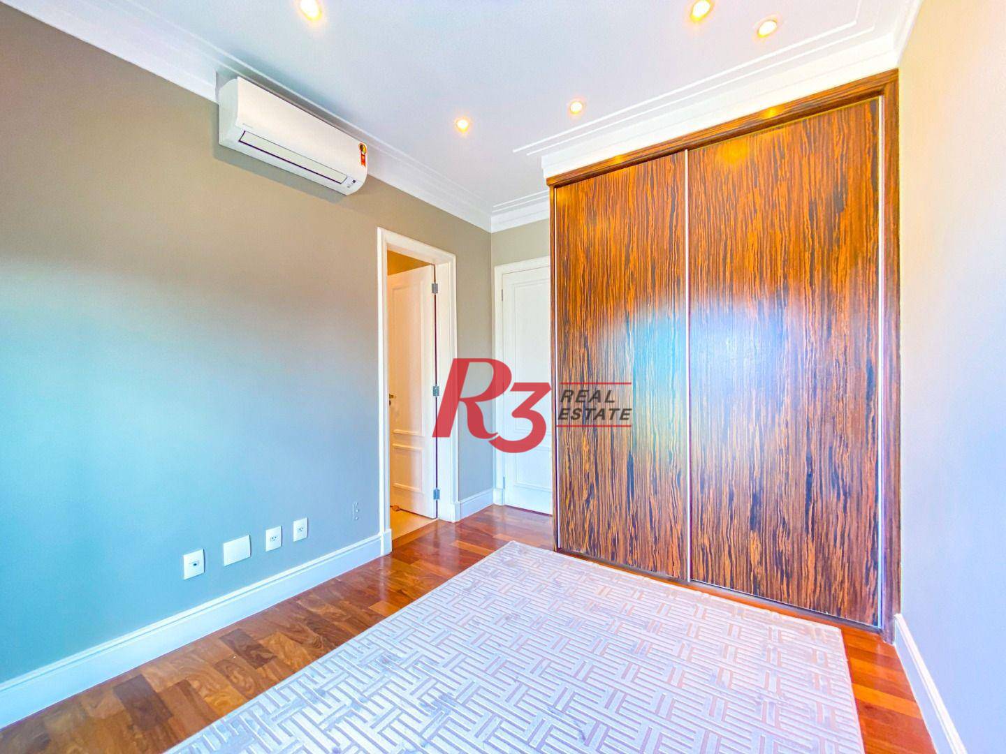 Apartamento com 4 suítes à venda, frente mar por R$ 11.000.000 - Gonzaga - Santos/SP