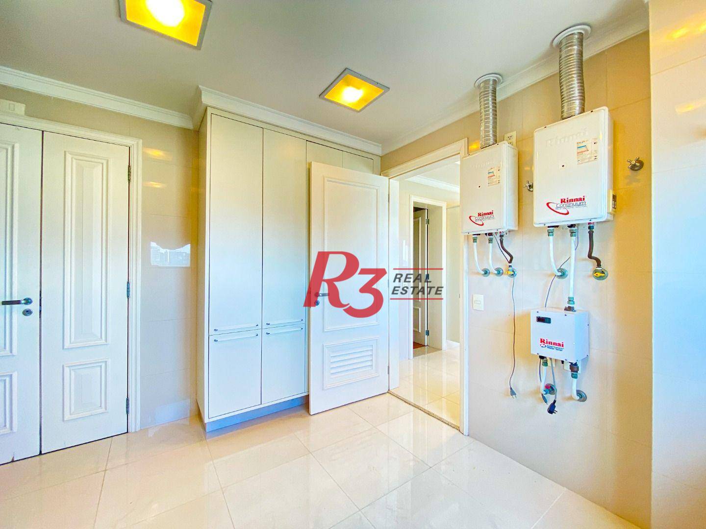 Apartamento com 4 suítes à venda, frente mar por R$ 11.000.000 - Gonzaga - Santos/SP