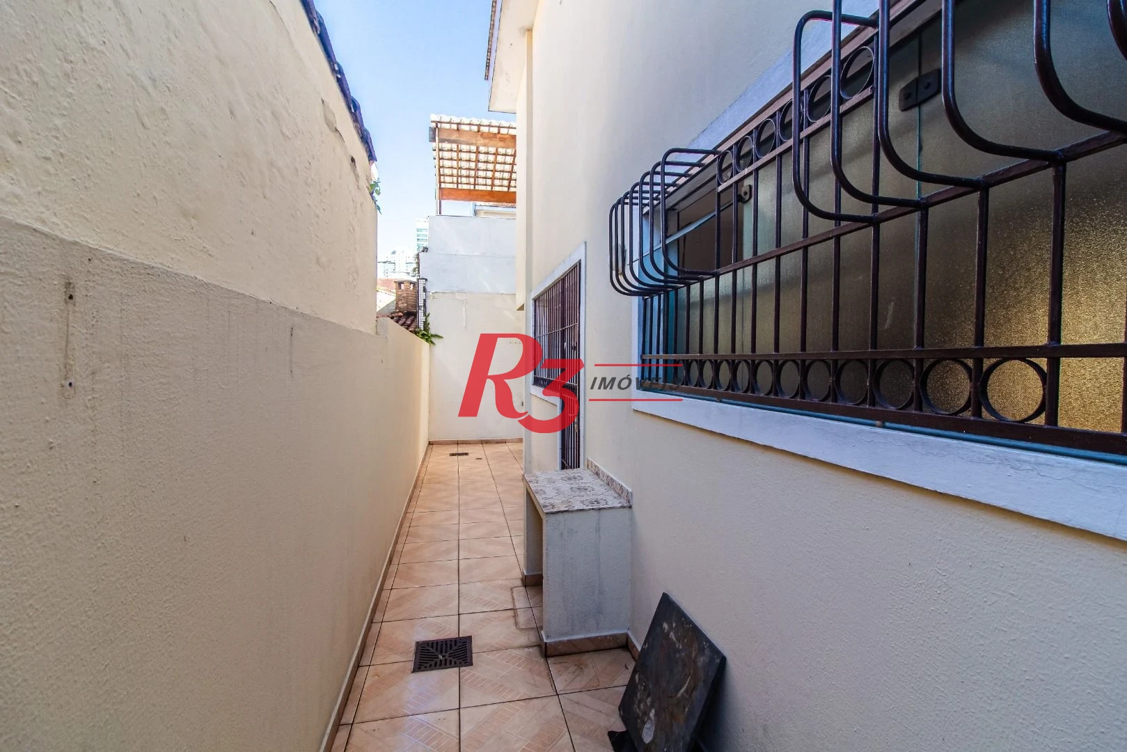 Sobrado com 3 dormitórios à venda, 148 m² por R$ 1.920.000,00 - Ponta da Praia - Santos/SP