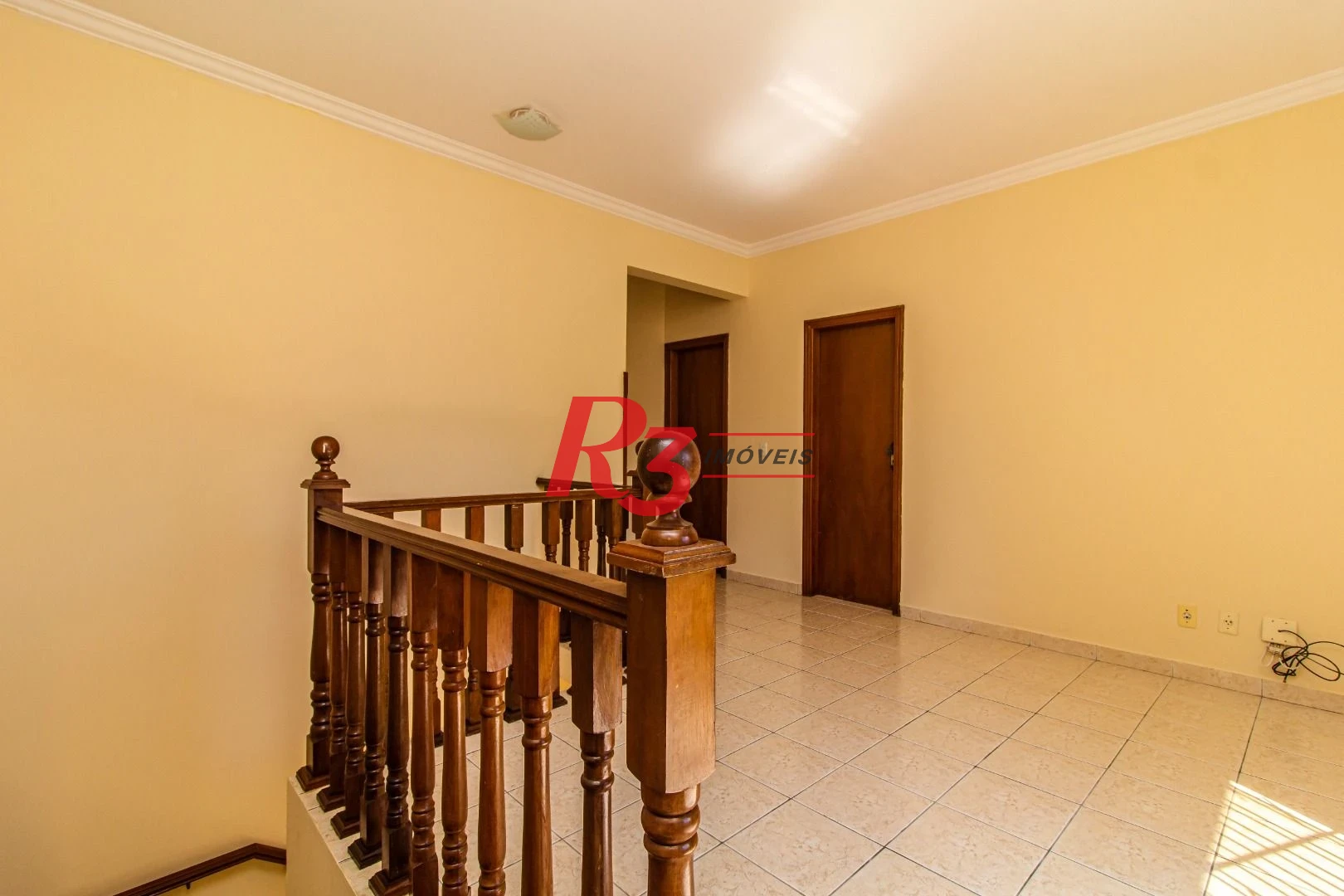 Sobrado com 3 dormitórios à venda, 148 m² por R$ 1.920.000,00 - Ponta da Praia - Santos/SP