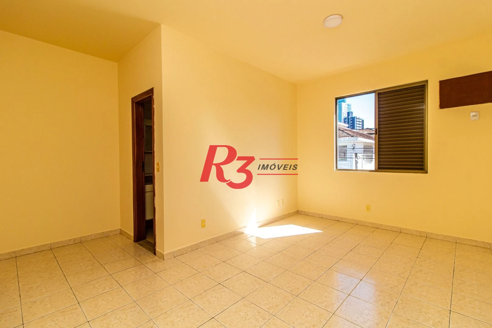 Sobrado com 3 dormitórios à venda, 148 m² por R$ 1.920.000,00 - Ponta da Praia - Santos/SP