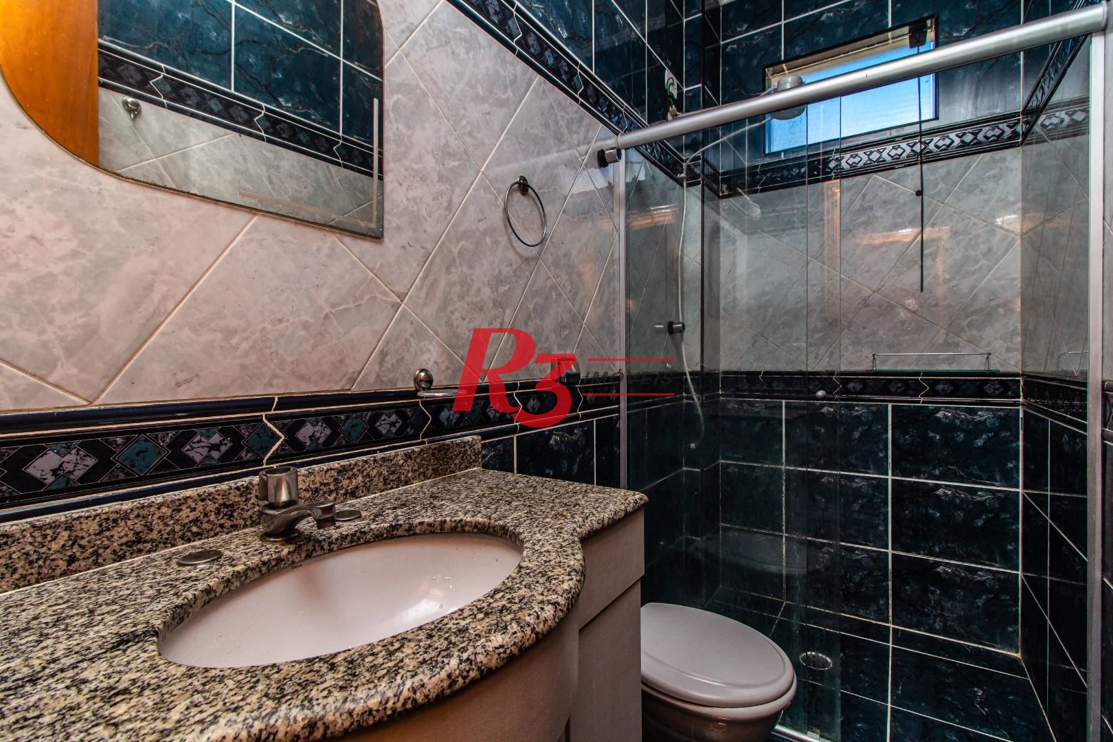 Sobrado com 3 dormitórios à venda, 148 m² por R$ 1.920.000,00 - Ponta da Praia - Santos/SP