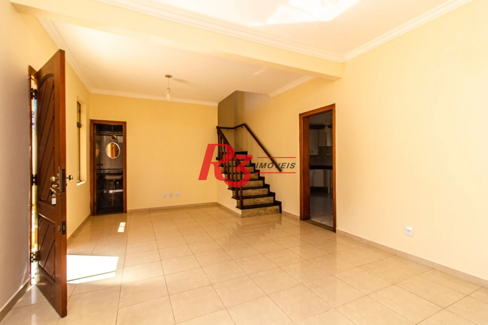 Sobrado com 3 dormitórios à venda, 148 m² por R$ 1.920.000,00 - Ponta da Praia - Santos/SP