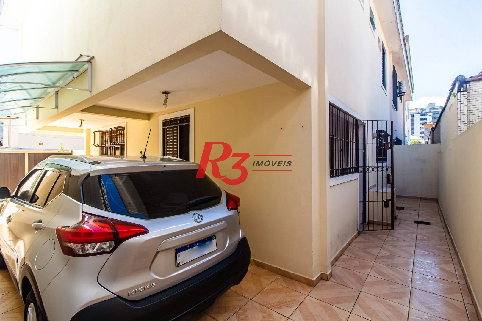 Sobrado com 3 dormitórios à venda, 148 m² por R$ 1.920.000,00 - Ponta da Praia - Santos/SP