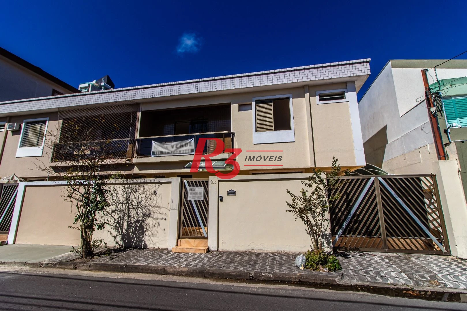 Sobrado com 3 dormitórios à venda, 148 m² por R$ 1.920.000,00 - Ponta da Praia - Santos/SP