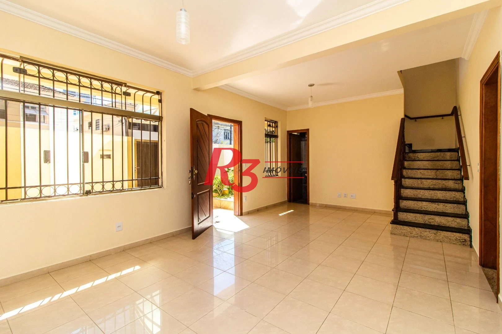 Sobrado com 3 dormitórios à venda, 148 m² por R$ 1.920.000,00 - Ponta da Praia - Santos/SP