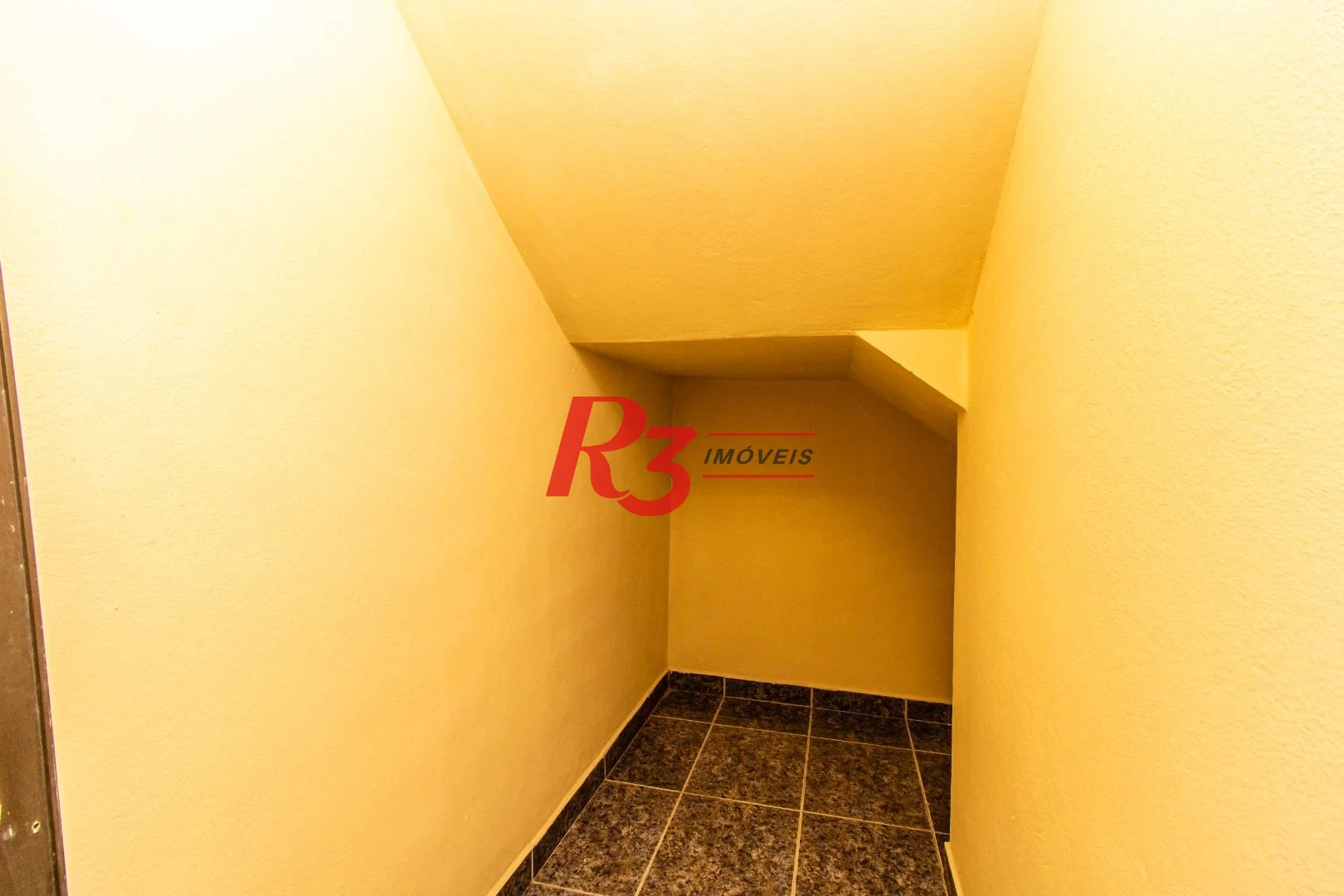 Sobrado com 3 dormitórios à venda, 148 m² por R$ 1.920.000,00 - Ponta da Praia - Santos/SP