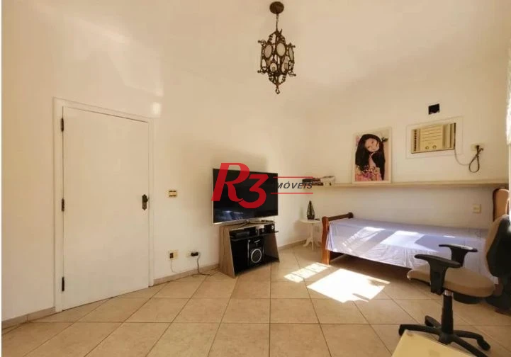 Sobrado com 3 dormitórios à venda, 250 m² por R$ 1.070.000,00 - Campo Grande - Santos/SP