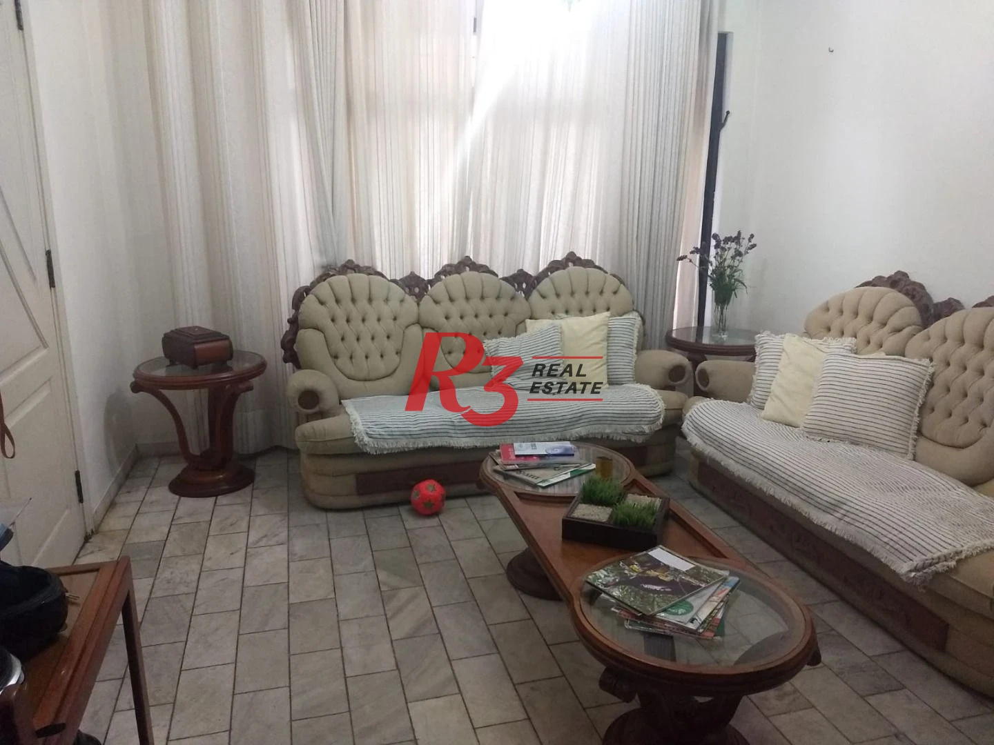 Sobrado com 3 dormitórios à venda, 250 m² por R$ 1.070.000,00 - Campo Grande - Santos/SP
