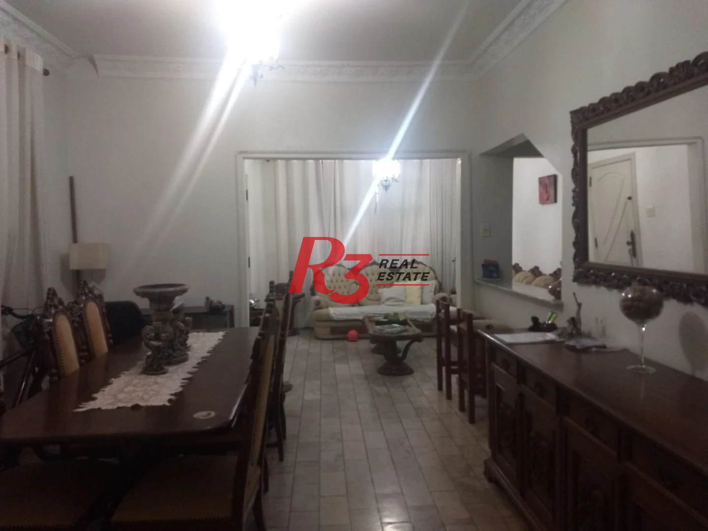 Sobrado com 3 dormitórios à venda, 250 m² por R$ 1.070.000,00 - Campo Grande - Santos/SP