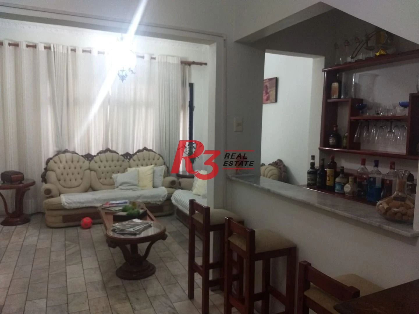 Sobrado com 3 dormitórios à venda, 250 m² por R$ 1.070.000,00 - Campo Grande - Santos/SP