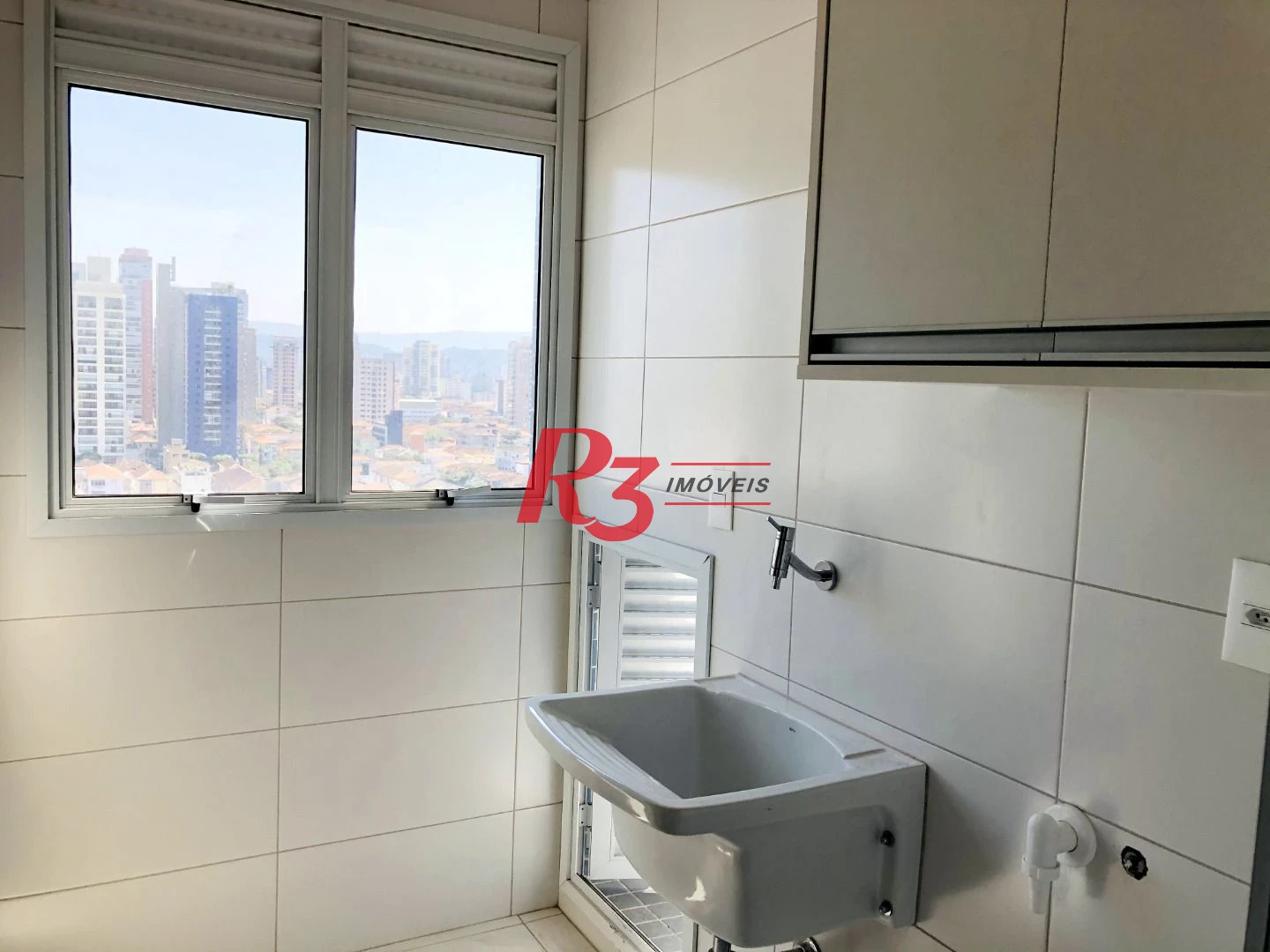 Apartamento com 3 dormitórios para alugar, 102 m² por R$ 8.000,00/mês - Aparecida - Santos/SP