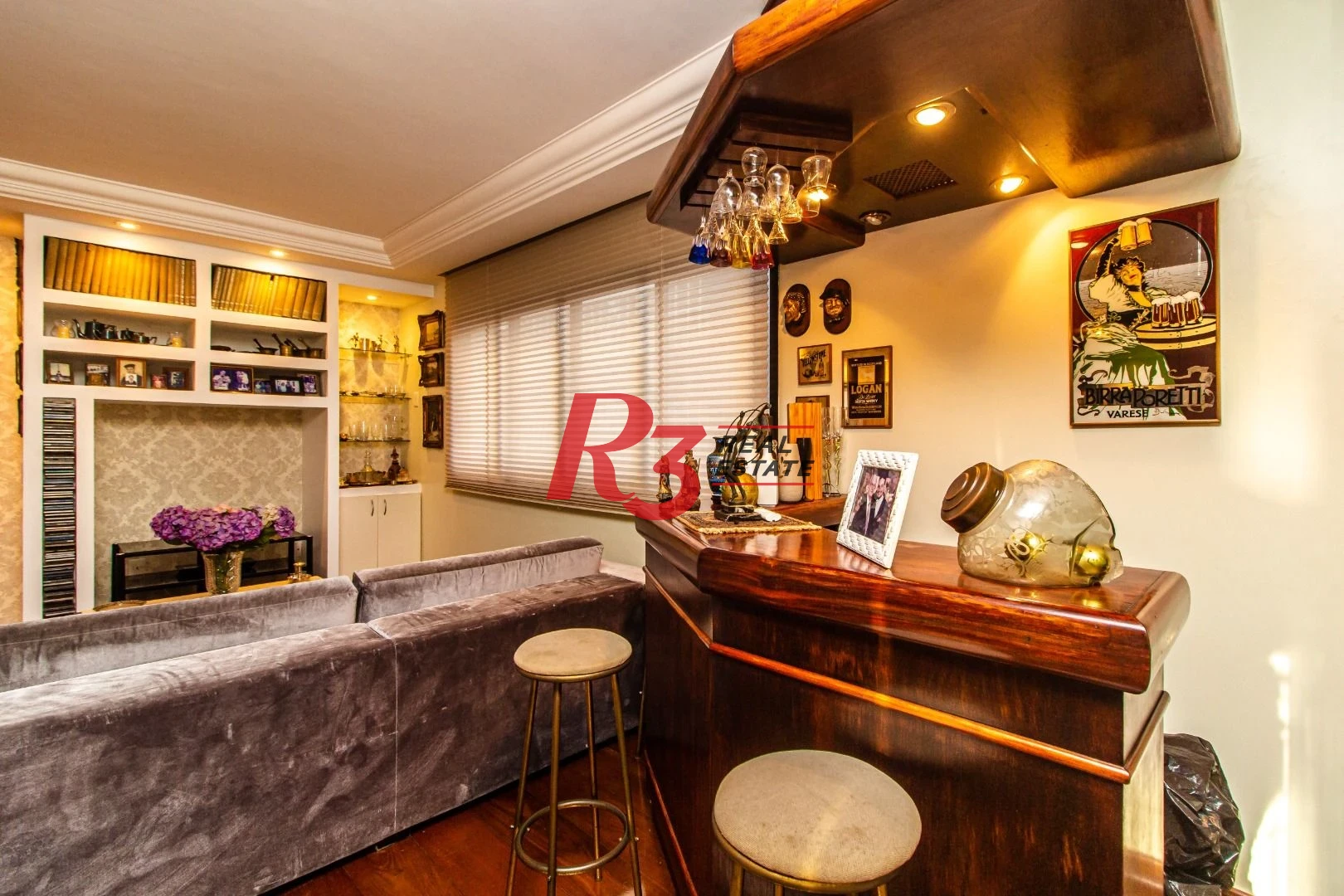 Apartamento com 3 dormitórios à venda, 242 m² por R$ 1.700.000,00 - Boqueirão - Santos/SP
