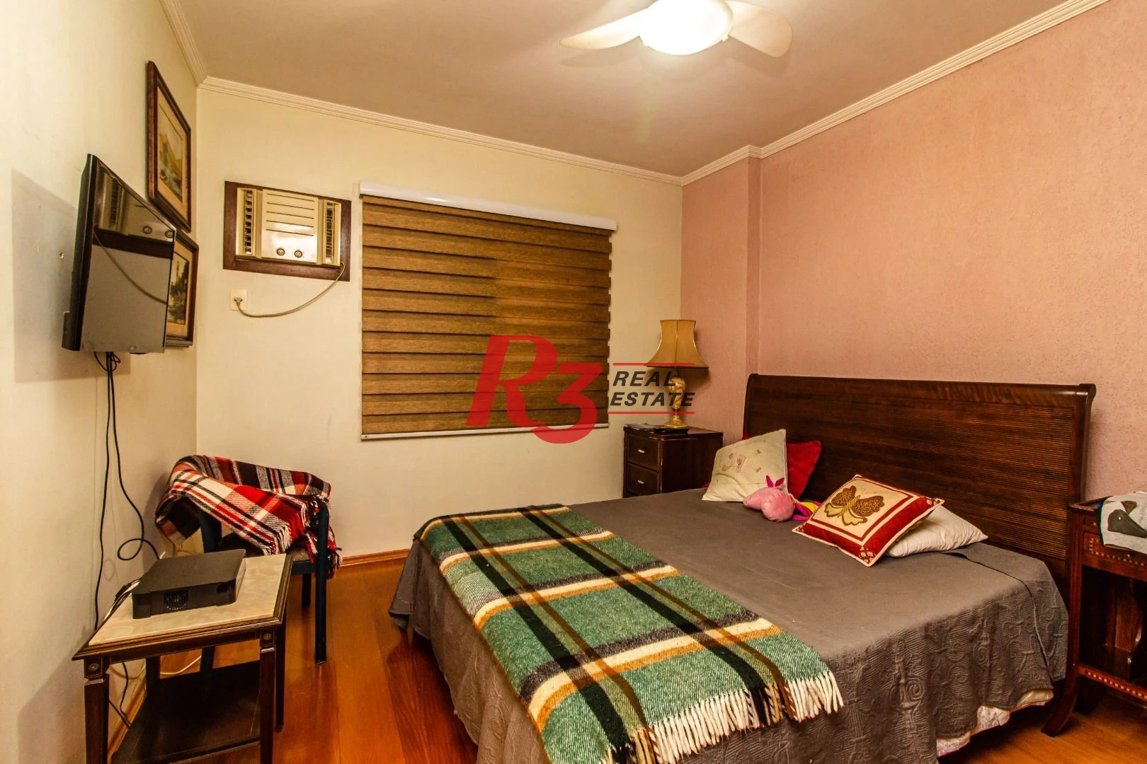 Apartamento com 3 dormitórios à venda, 242 m² por R$ 1.700.000,00 - Boqueirão - Santos/SP