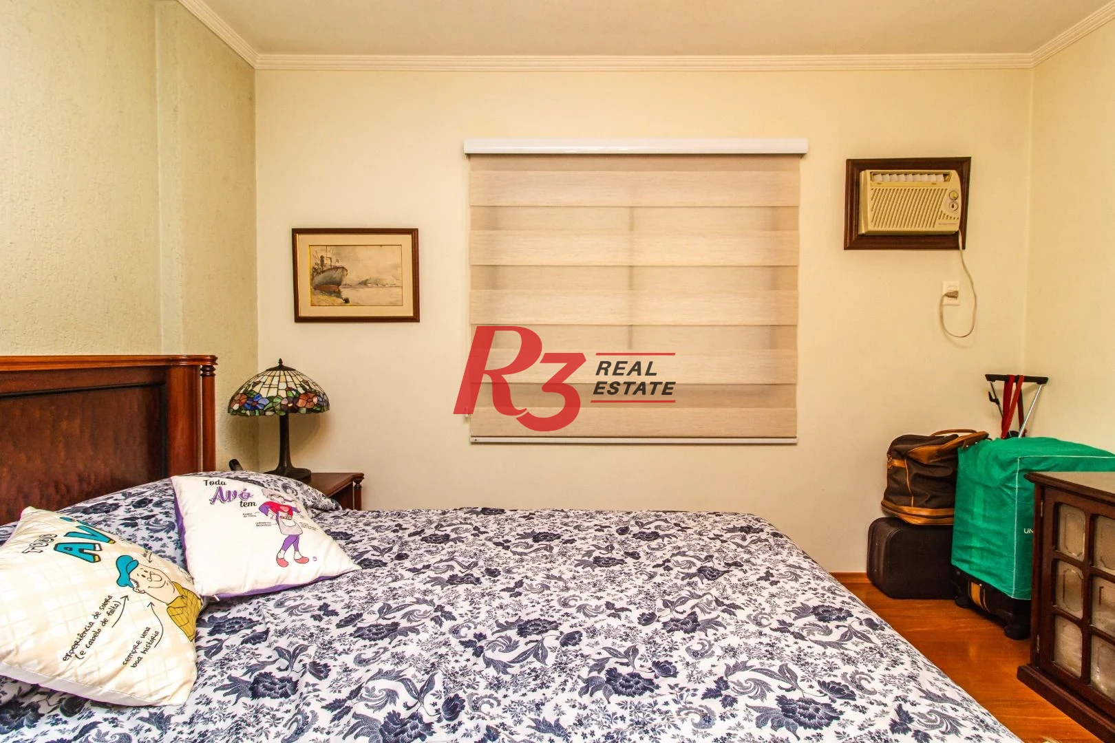 Apartamento com 3 dormitórios à venda, 242 m² por R$ 1.700.000,00 - Boqueirão - Santos/SP