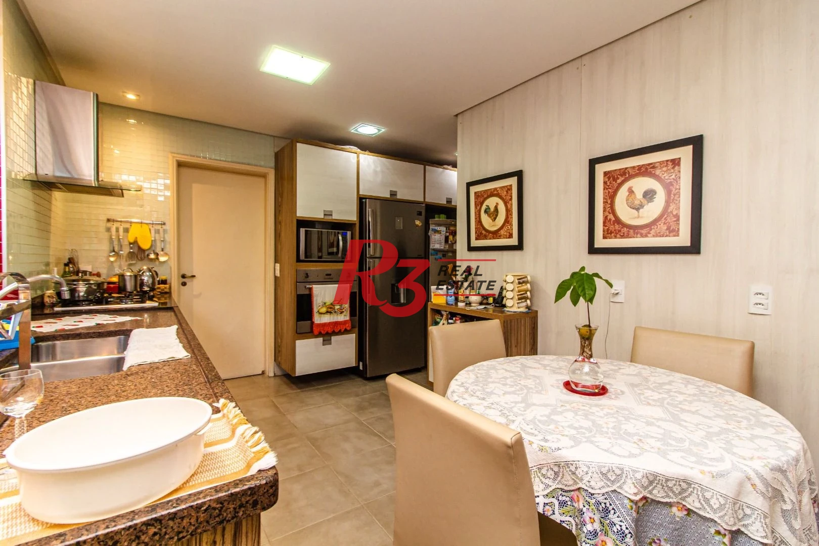 Apartamento com 3 dormitórios à venda, 242 m² por R$ 1.700.000,00 - Boqueirão - Santos/SP