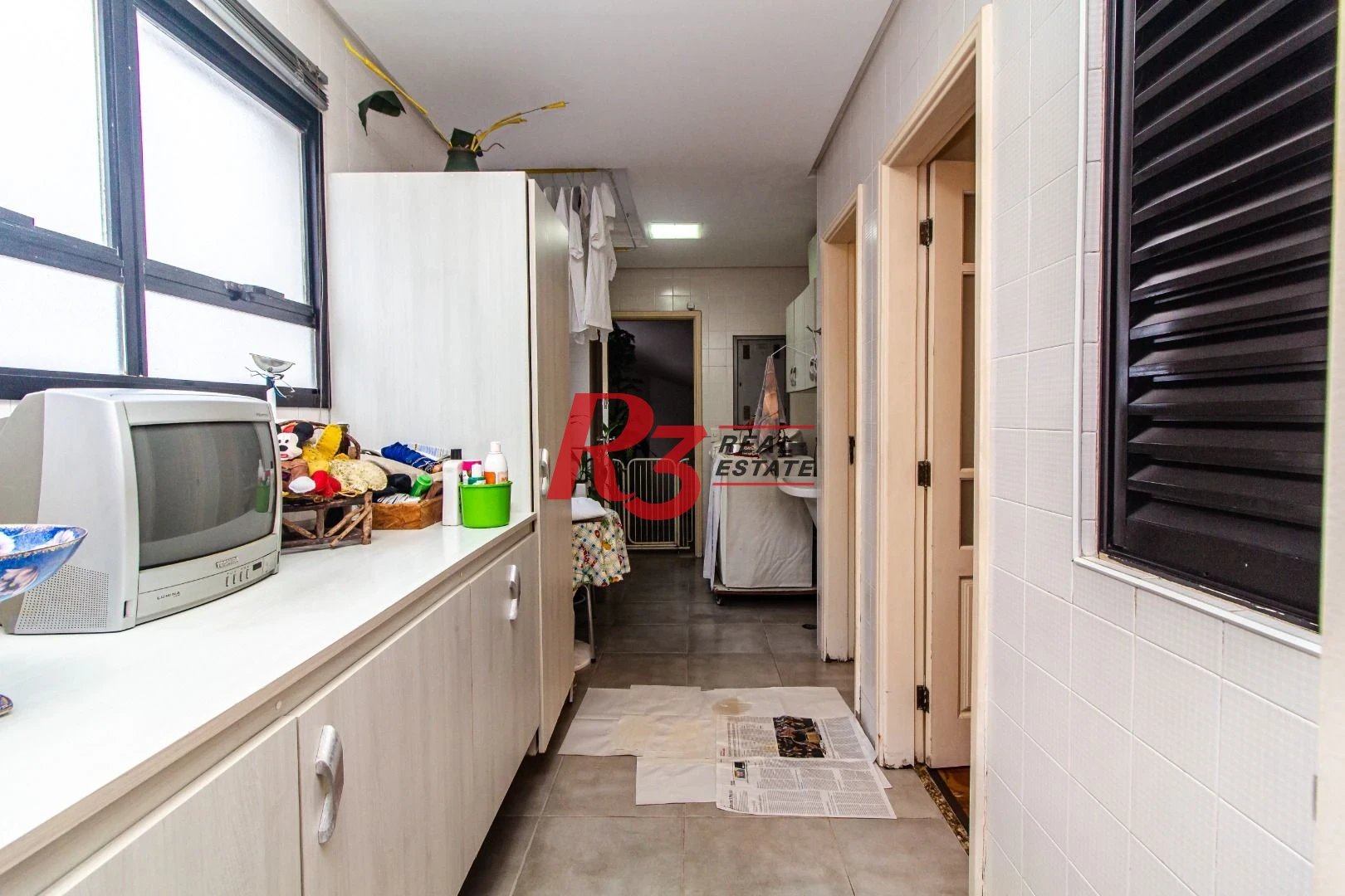 Apartamento com 3 dormitórios à venda, 242 m² por R$ 1.700.000,00 - Boqueirão - Santos/SP